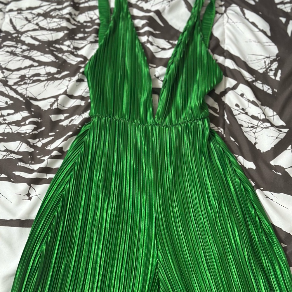 PrettyLittleThing Green Pleated Jumpsuit